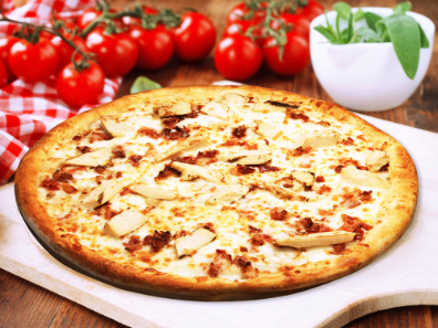 CHICKEN BACON RANCH PIZZA
